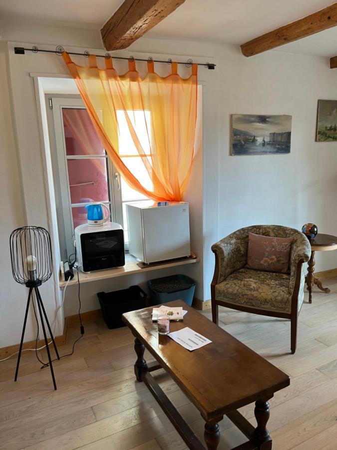 Chambre Papillon Avec Acces Terasse 라 뇌브빌 외부 사진